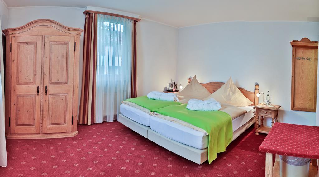 Hotel Zur Eisenbahn Renningen Zewnętrze zdjęcie