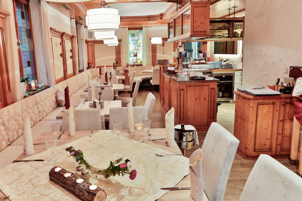 Hotel Zur Eisenbahn Renningen Zewnętrze zdjęcie