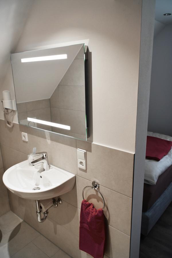 Hotel Zur Eisenbahn Renningen Zewnętrze zdjęcie