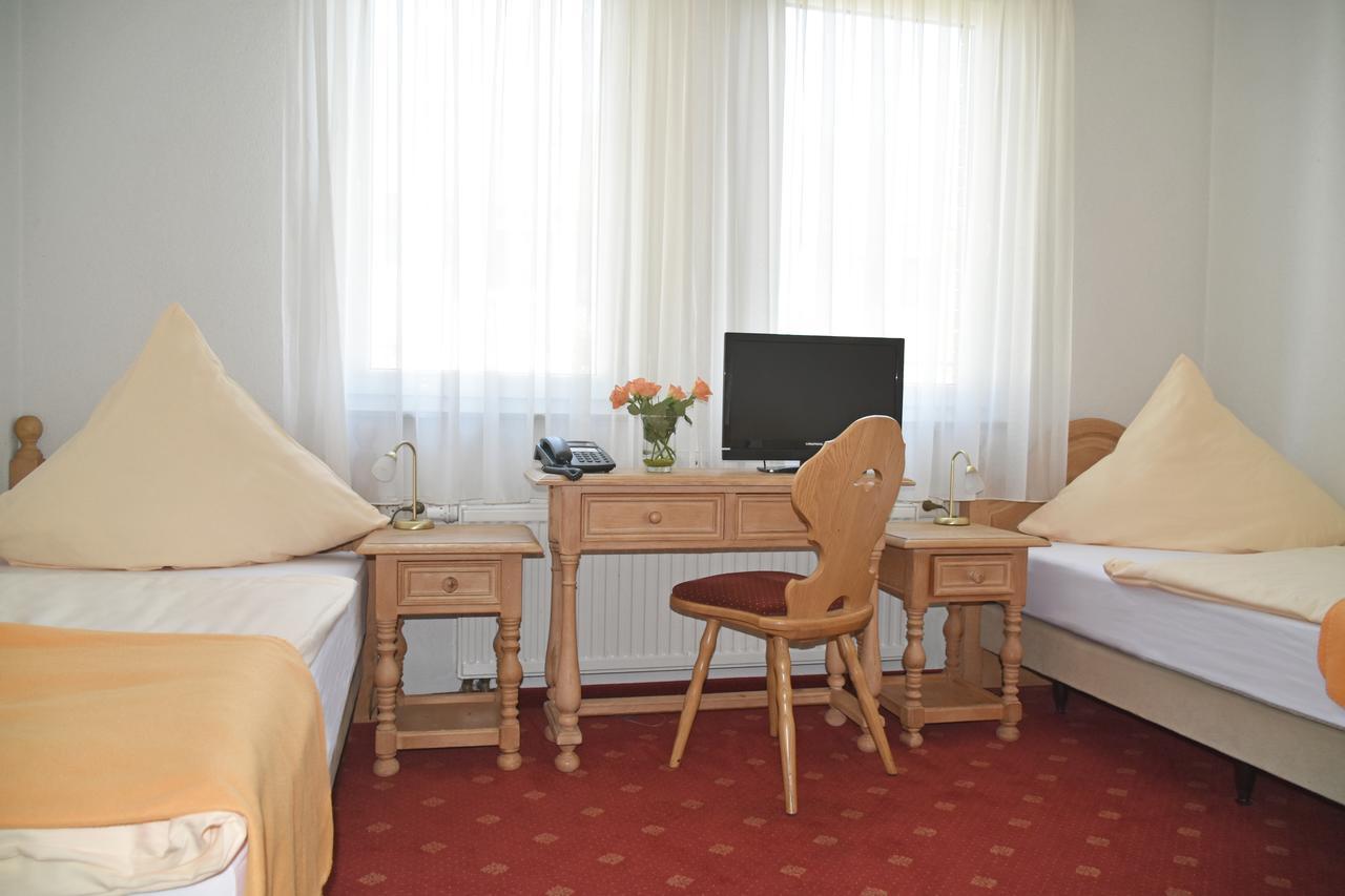 Hotel Zur Eisenbahn Renningen Zewnętrze zdjęcie