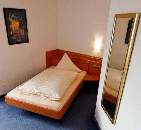 Hotel Zur Eisenbahn Renningen Zewnętrze zdjęcie